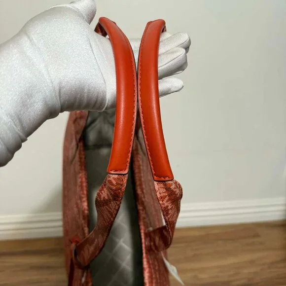 🧡Michael Kors Signature Large Tote🧡 - Picture 5 of 17